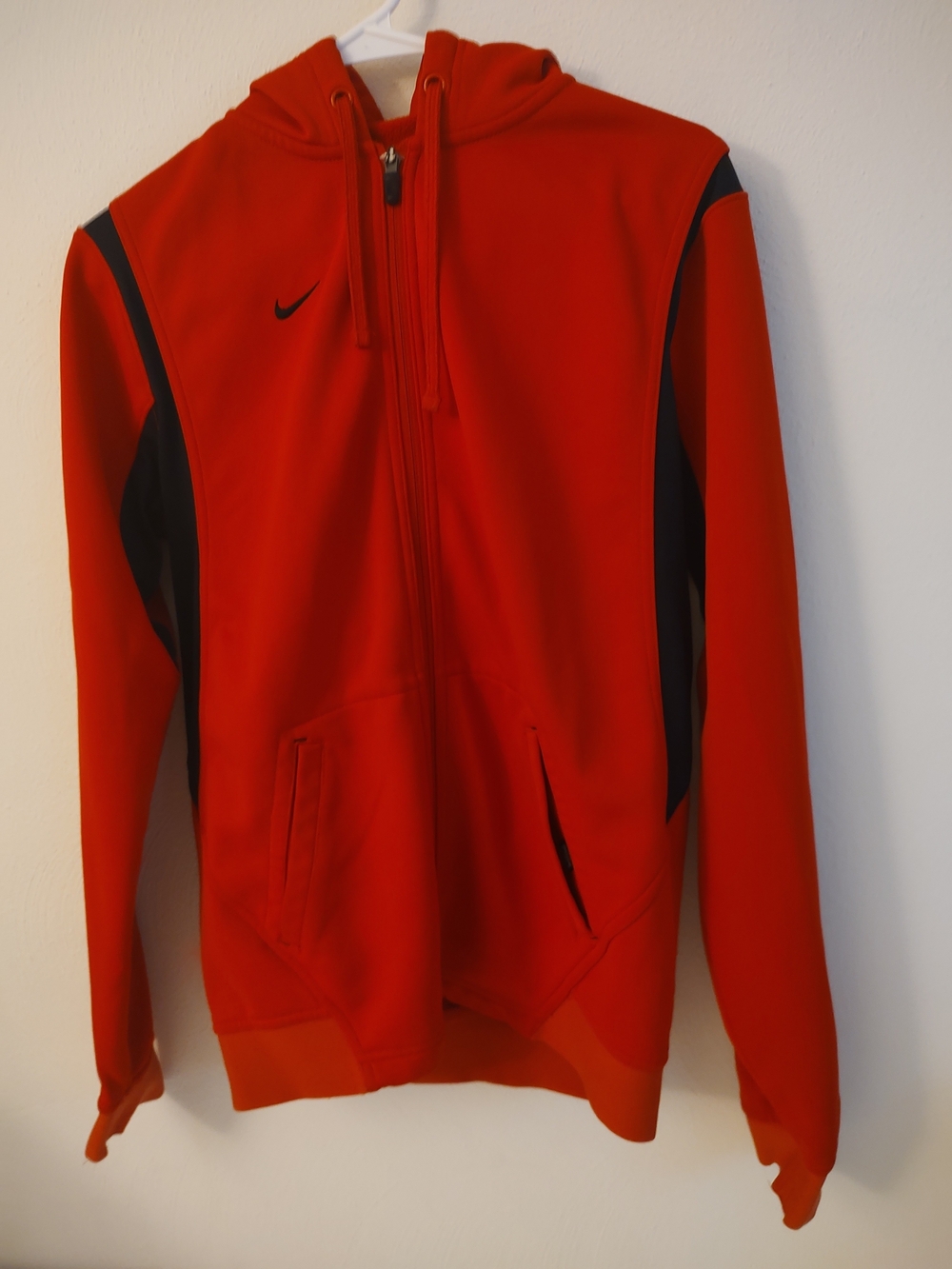 Nike Men’s Red and Black Full-Zip Hoodie Jacket